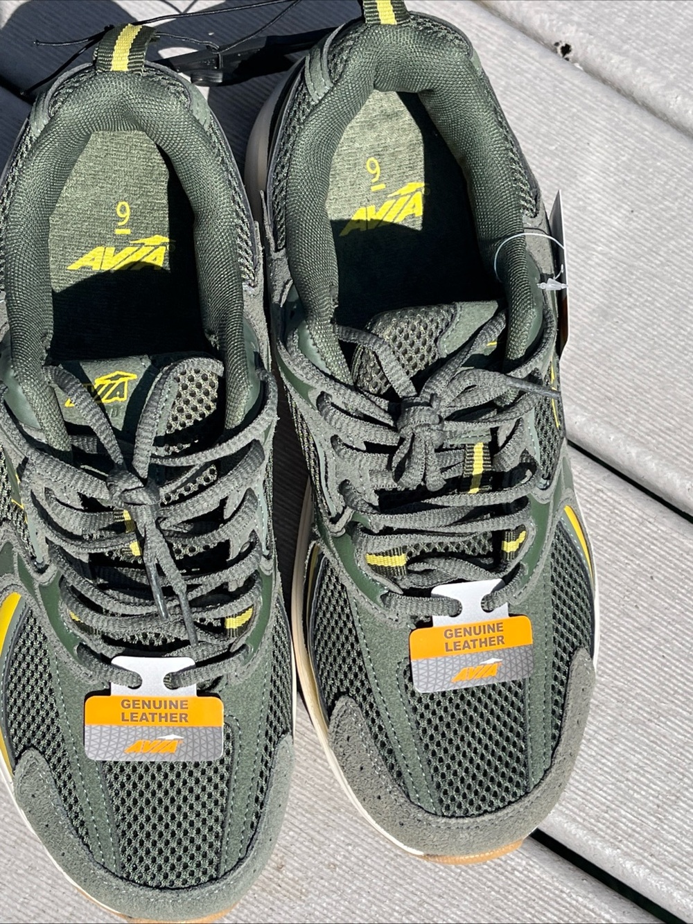 Avia Mens  Athletic Sneakers Green Yellow White Size 9